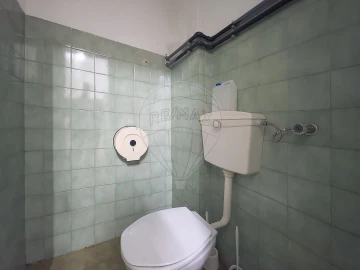 Loja para Venda em Loures