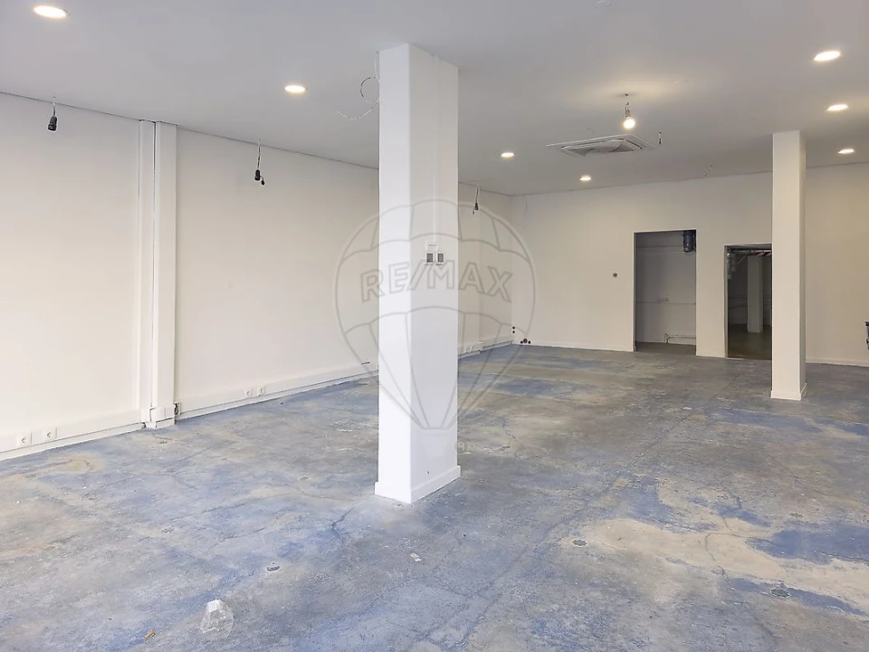 Loja para Venda em Loures Foto 3