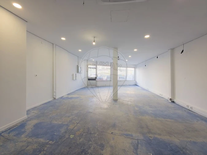 Loja para Venda em Loures Foto 2