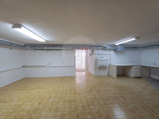 Loja para Venda em Loures Foto 14