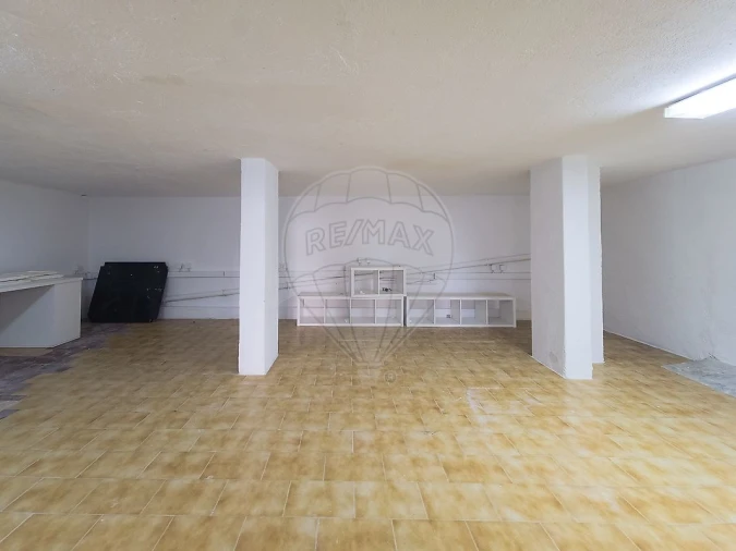 Loja para Venda em Loures Foto 17