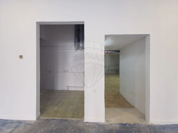 Loja para Venda em Loures Foto 13