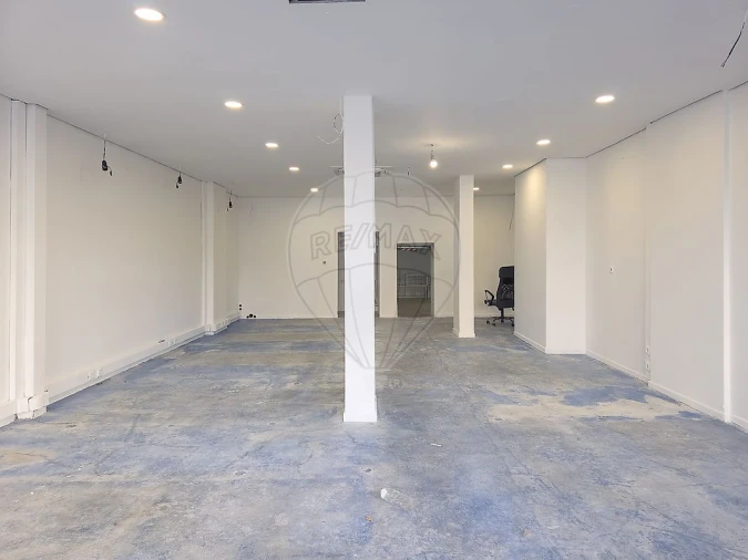 Loja para Venda em Loures Foto 11