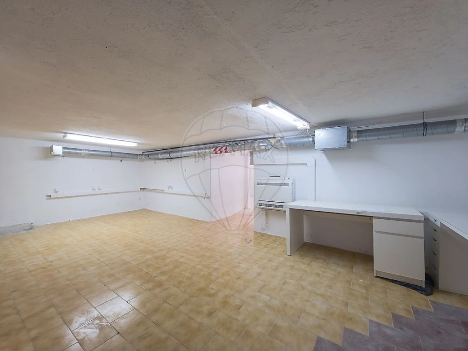 Loja para Venda em Loures Foto 18