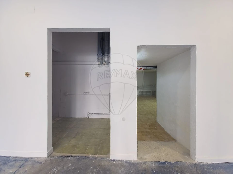 Loja para Venda em Loures Foto 13