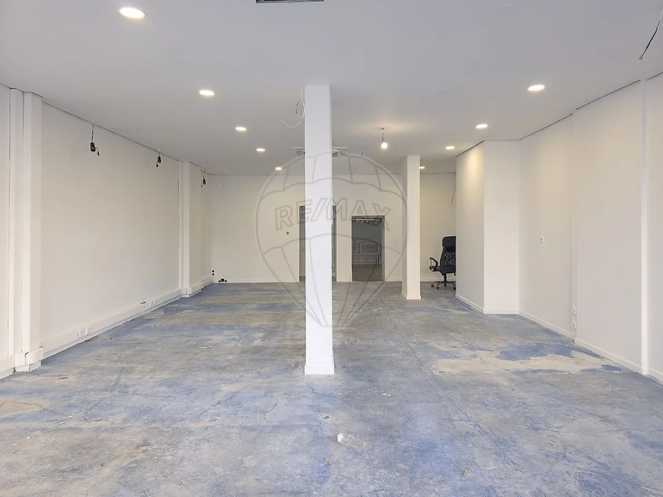 Loja para Venda em Loures Foto 11