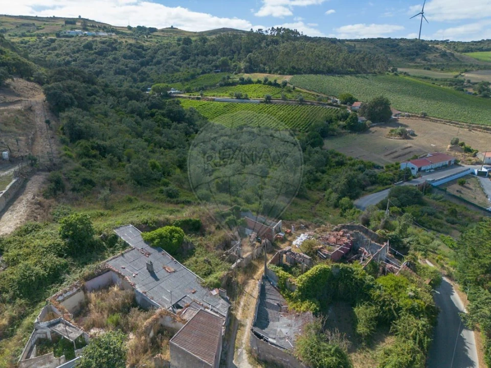 Moradia T2 para Venda em Santo Quintino Foto 7