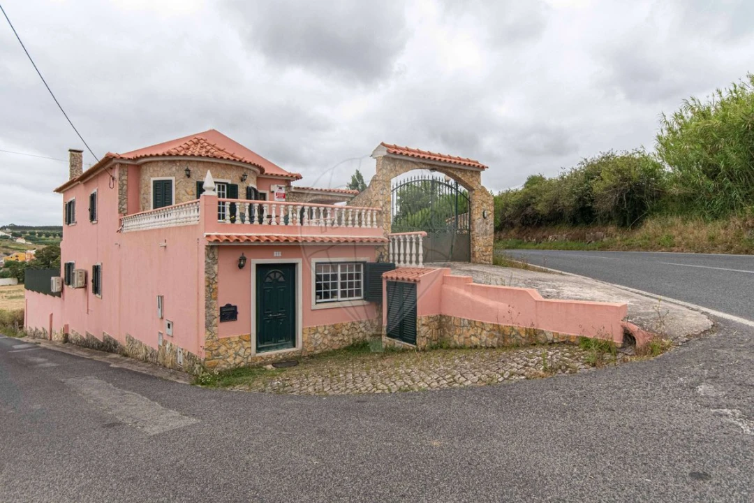 Moradia T4 para Venda em Sobral de Monte Agraço Foto 41