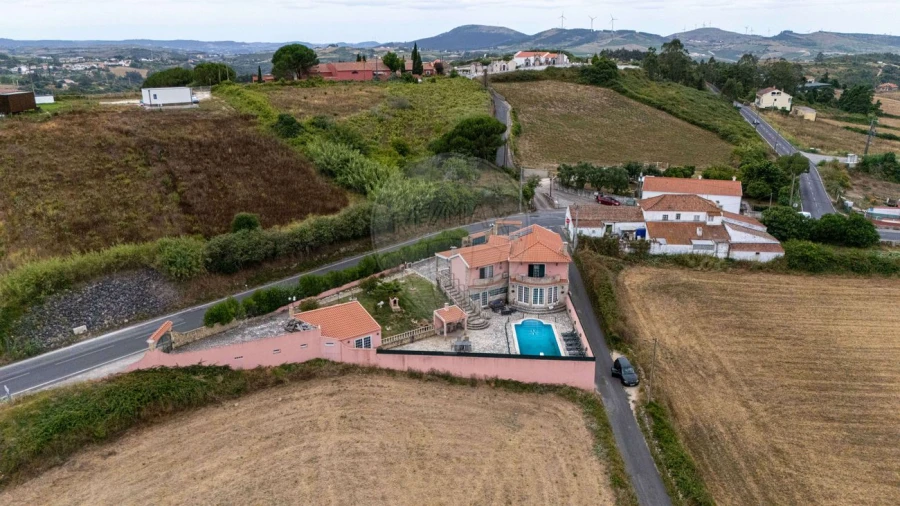 Moradia T4 para Venda em Sobral de Monte Agraço Foto 16