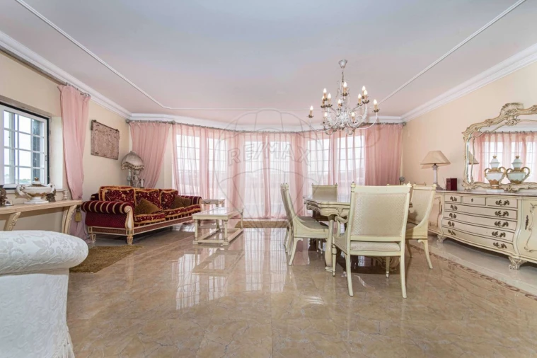 Moradia T4 para Venda em Sobral de Monte Agraço Foto 12