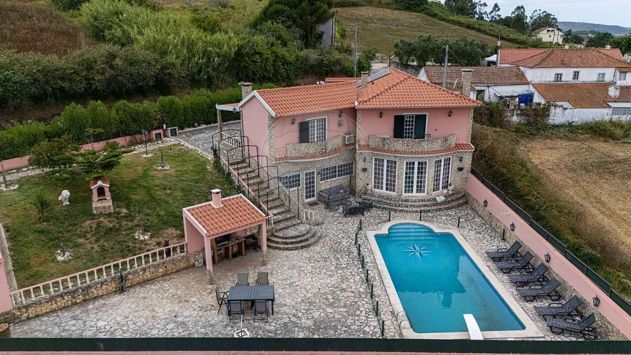 Moradia T4 para Venda em Sobral de Monte Agraço Foto 40