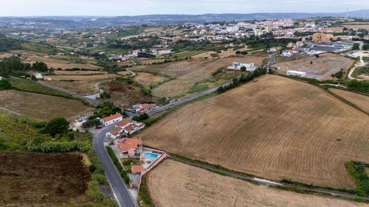 Moradia T4 para Venda em Sobral de Monte Agraço Foto 33