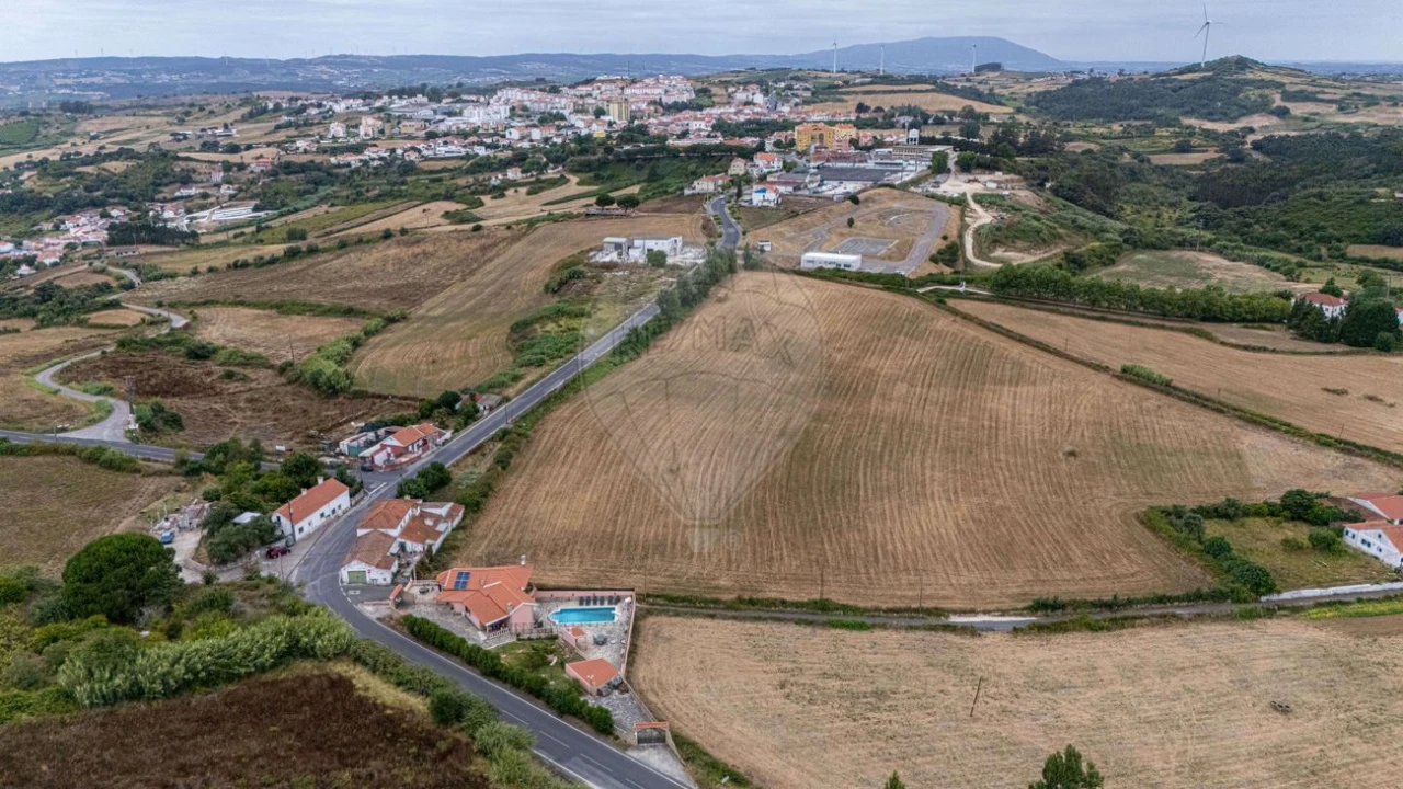 Moradia T4 para Venda em Sobral de Monte Agraço Foto 30