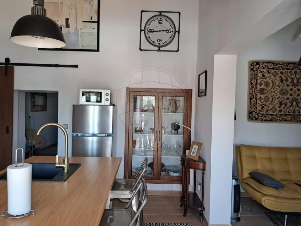 Moradia T1 para Venda em Urra Foto 4