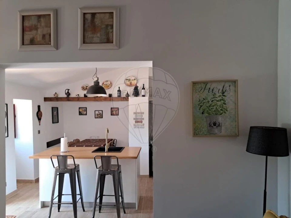 Moradia T1 para Venda em Urra Foto 14