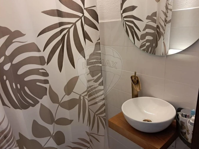 Moradia T1 para Venda em Urra Foto 13