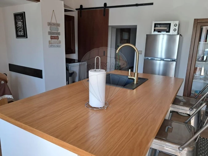 Moradia T1 para Venda em Urra Foto 5