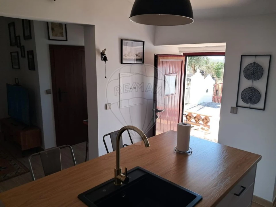 Moradia T1 para Venda em Urra Foto 9