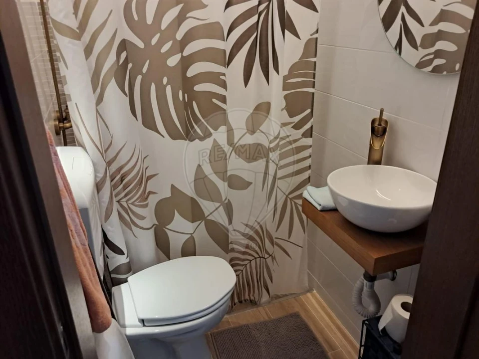 Moradia T1 para Venda em Urra Foto 11