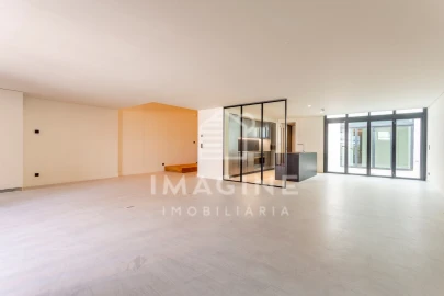 Moradia T5 para Venda em Belém