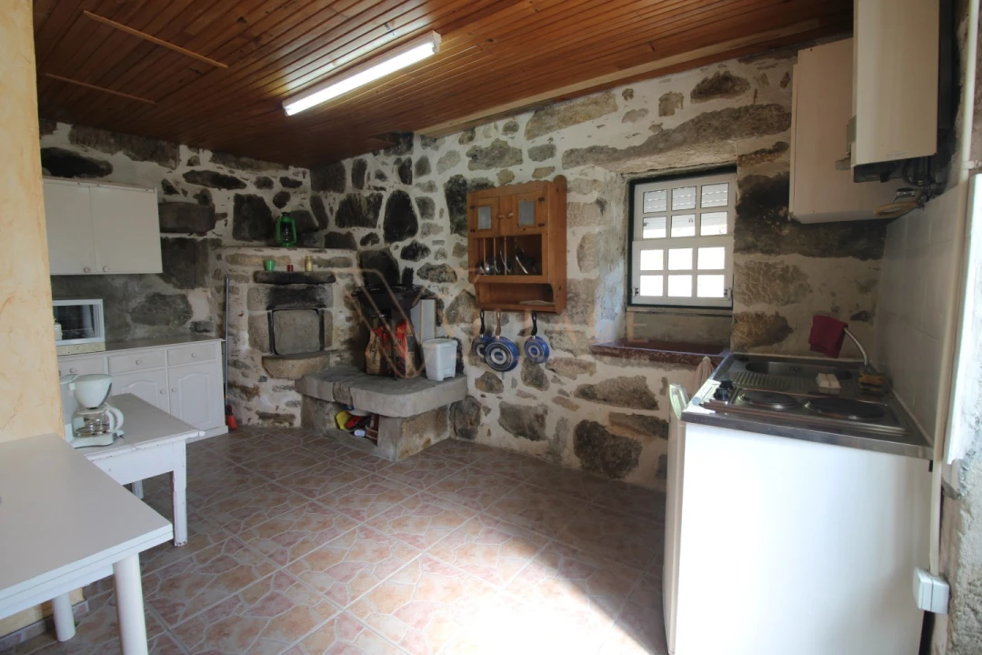 Moradia T1 para Venda em Mentrestido Foto 8