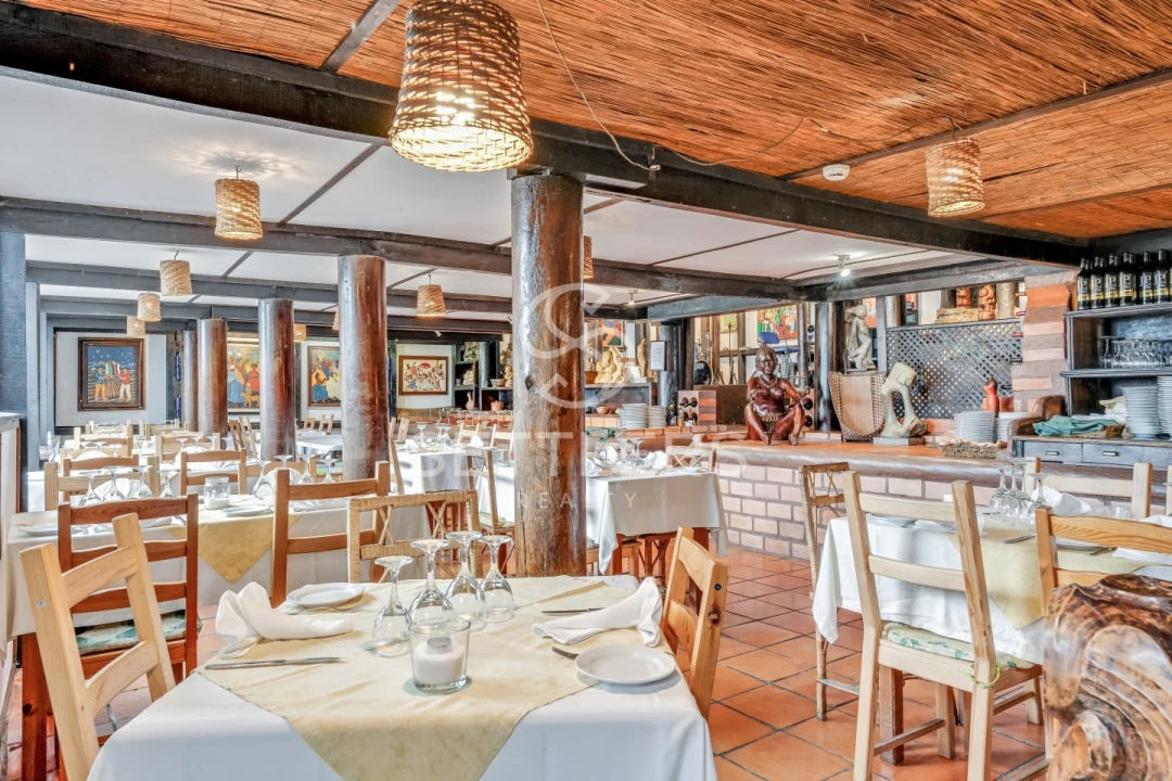 Moradia T7 para Venda em Santa Maria e São Miguel, São Martinho, São Pedro Penaferrim Foto 7