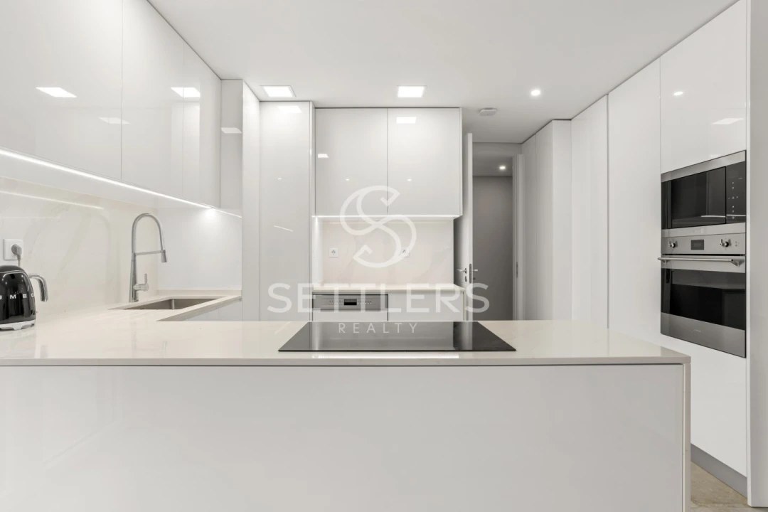 Apartamento T3 para Venda em Carcavelos e Parede Foto 7