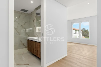 Apartamento T3 para Venda em Carcavelos e Parede