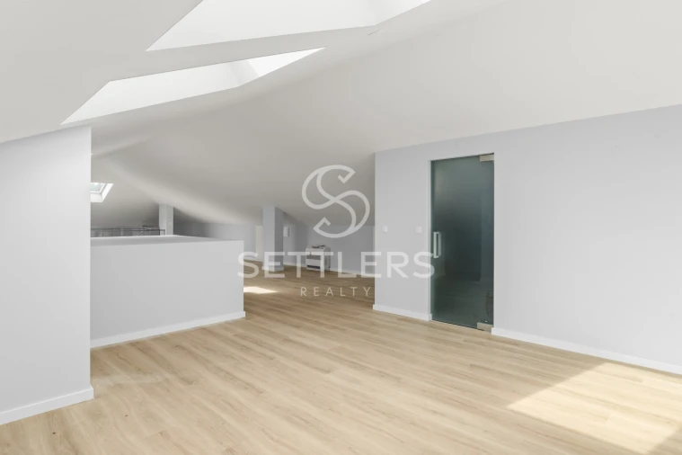 Apartamento T3 para Venda em Carcavelos e Parede Foto 24