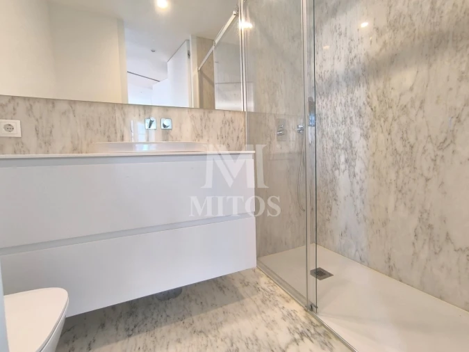 Apartamento T2 para Arrendamento em Santa Maria Maior e Monserrate e Meadela Foto 10