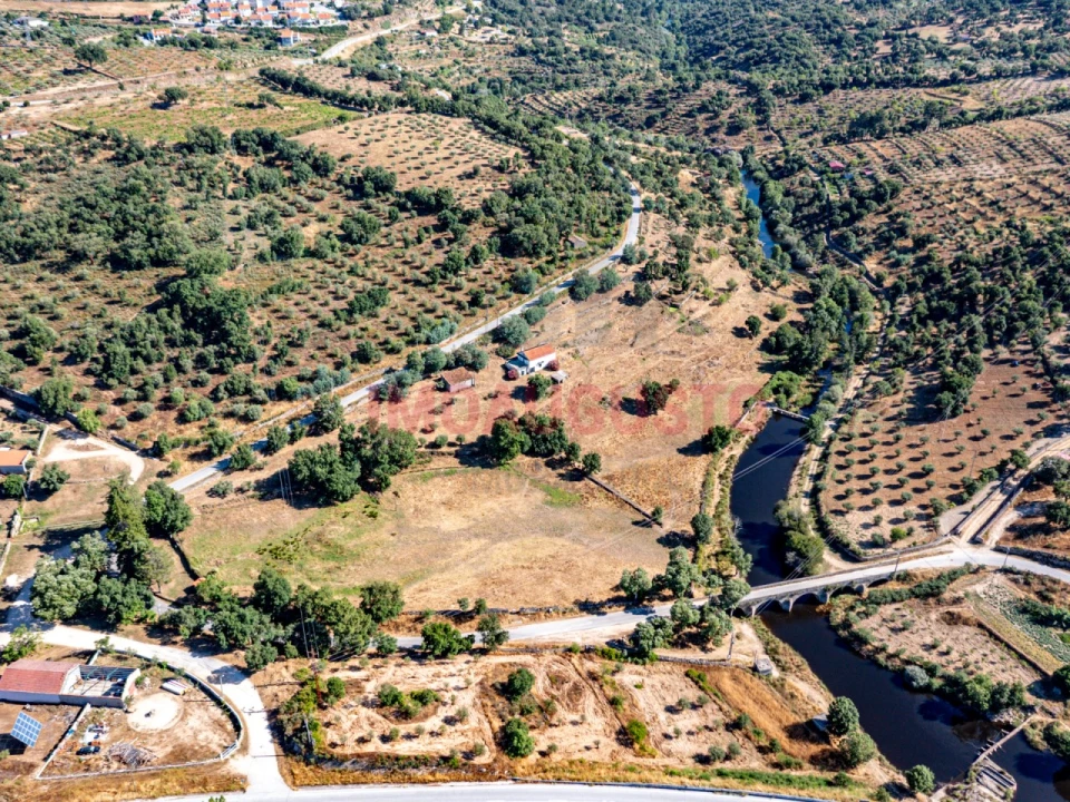 Moradia T3 para Venda em Pinhel Foto 29