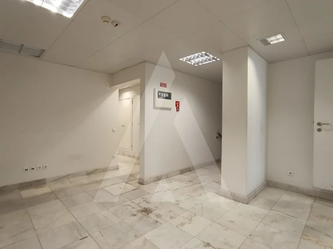 Loja para Venda em Vagos e Santo António Foto 11