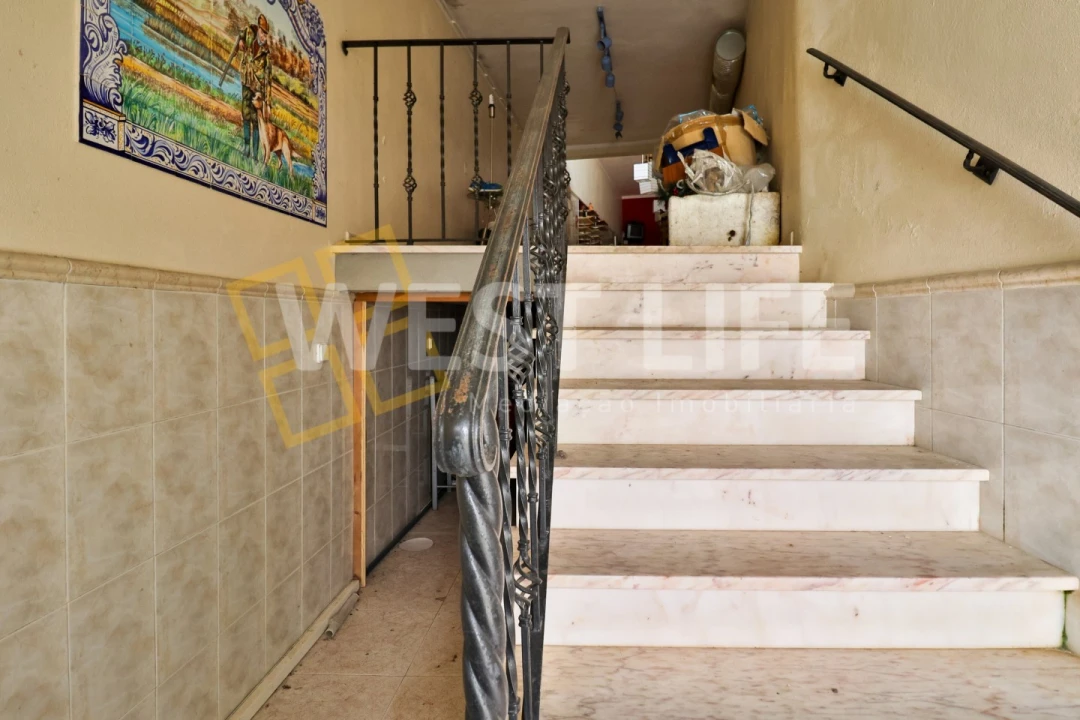 Loja para Venda em Azueira e Sobral da Abelheira Foto 4