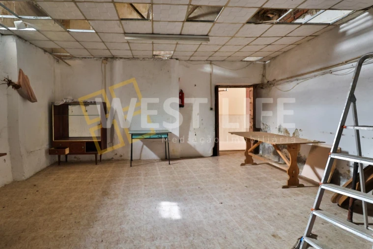 Loja para Venda em Azueira e Sobral da Abelheira Foto 9