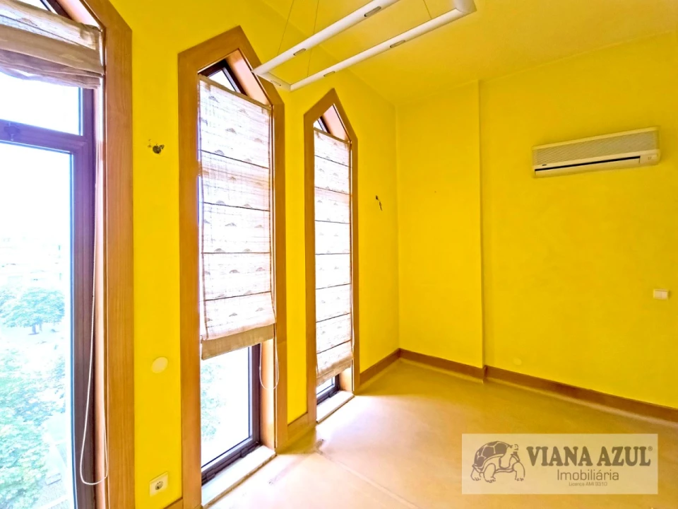 Escritório para Arrendamento em Santa Maria Maior e Monserrate e Meadela Foto 7