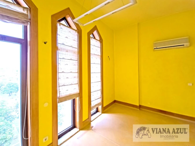 Escritório para Arrendamento em Santa Maria Maior e Monserrate e Meadela Foto 7