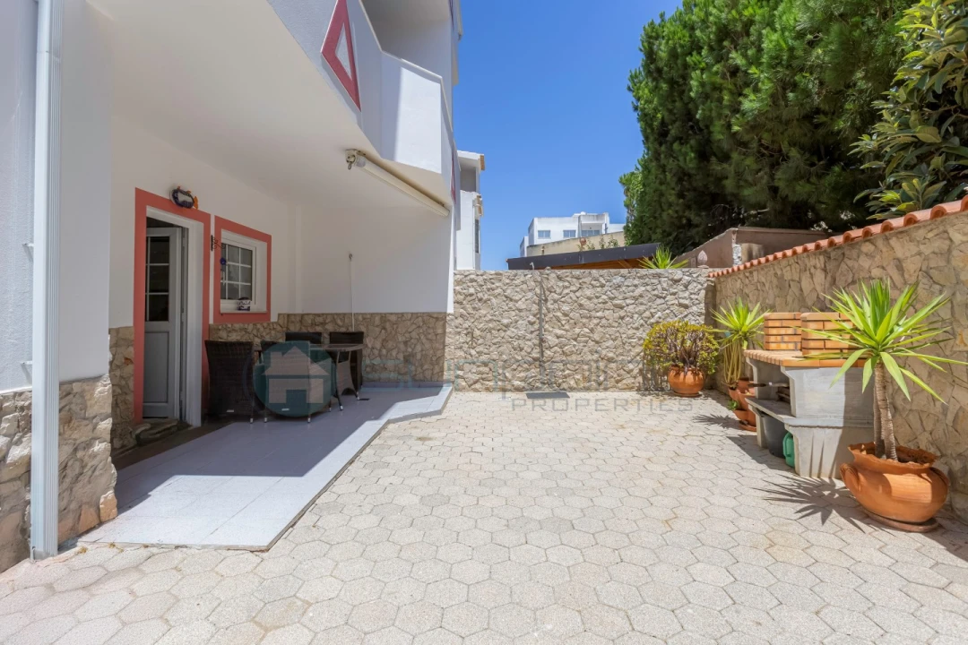 Apartamento T2 para Venda em Budens Foto 12