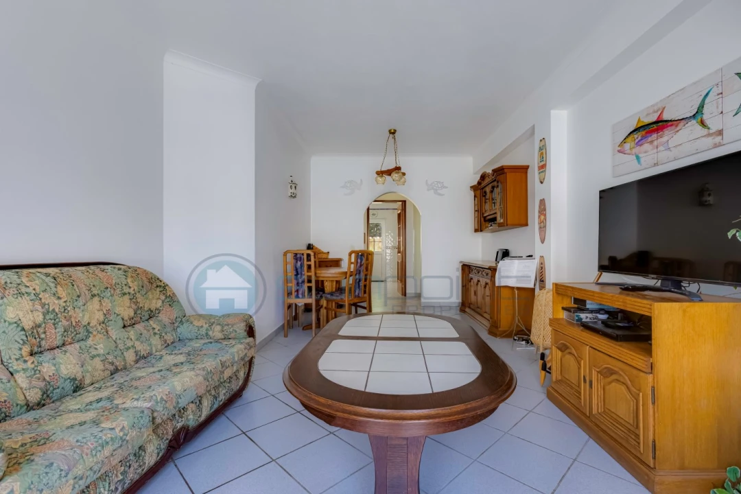 Apartamento T2 para Venda em Budens Foto 4