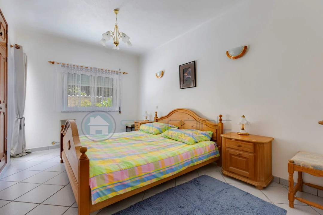 Apartamento T2 para Venda em Budens Foto 16
