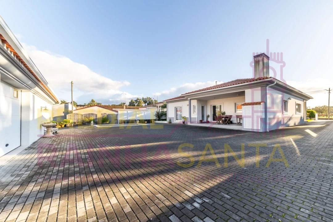 Moradia T3 para Venda em Cadima Foto 22