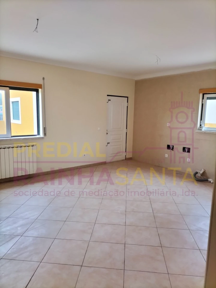 Moradia T4 para Venda em Cadaval e Pêro Moniz Foto 6