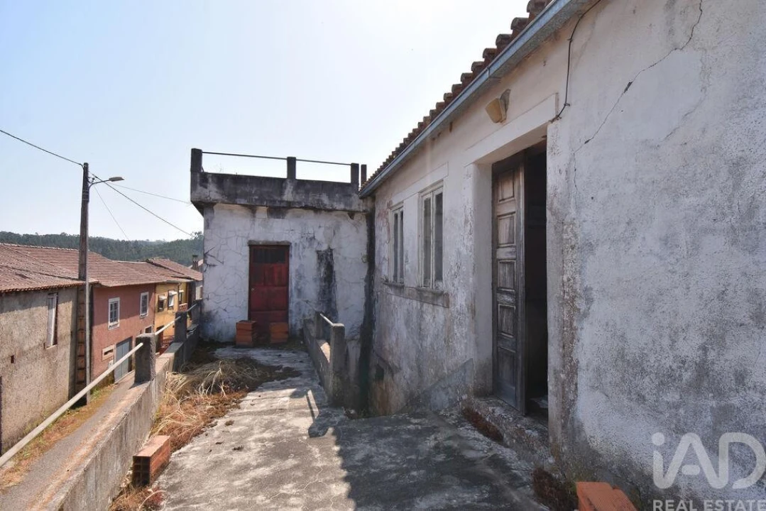 Moradia T3 para Venda em Podentes Foto 22