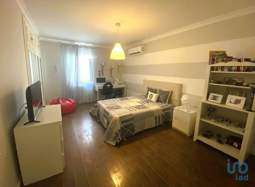 Moradia T4 para Venda em Abrigada e Cabanas de Torres Foto 13