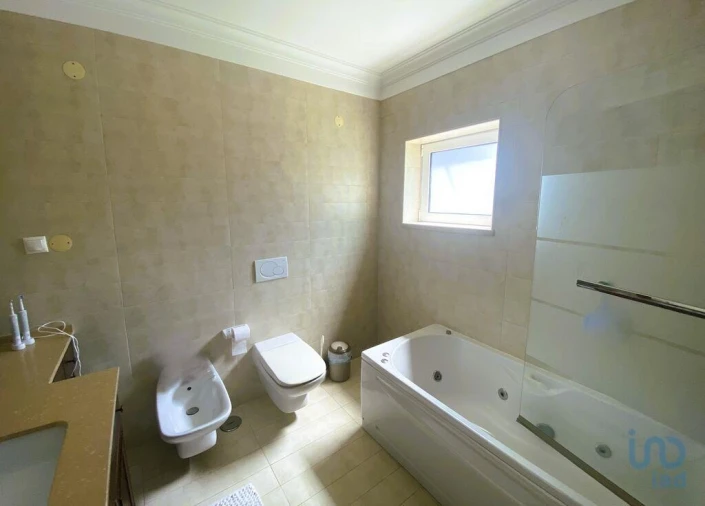 Moradia T4 para Venda em Abrigada e Cabanas de Torres Foto 13