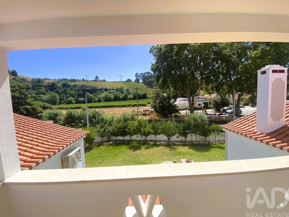 Moradia T4 para Venda em Abrigada e Cabanas de Torres Foto 2