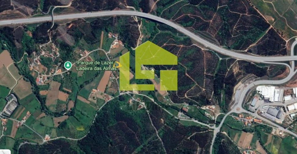 Moradia T3 para Venda em São Miguel, Santa Eufémia e Rabaçal Foto 47