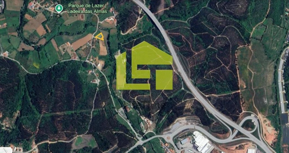 Moradia T3 para Venda em São Miguel, Santa Eufémia e Rabaçal Foto 46