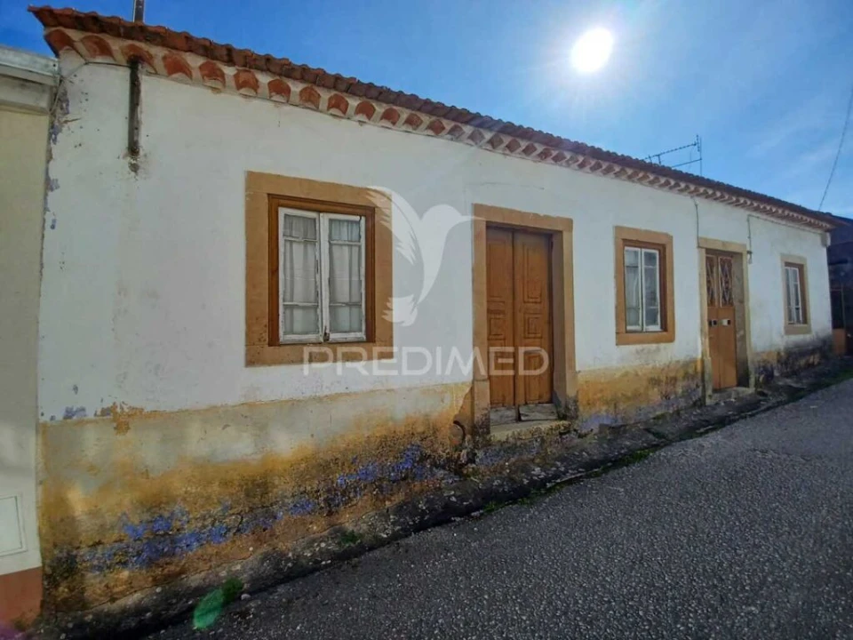 Moradia T6 para Venda em Casais e Alviobeira Foto 4