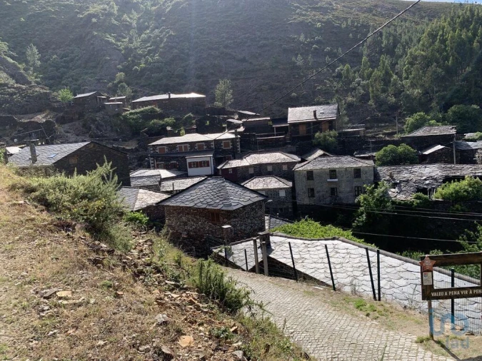 Moradia T2 para Venda em Carvalhais e Candal Foto 13