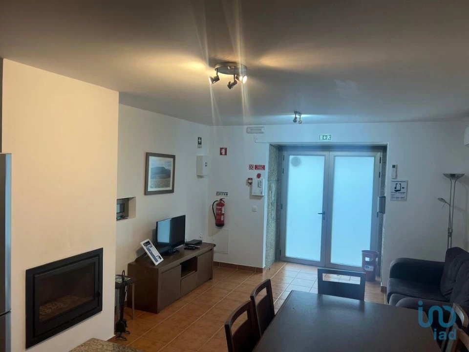 Moradia T2 para Venda em Carvalhais e Candal Foto 4